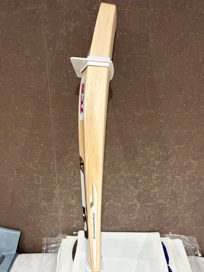 Cricket Station Pro Grade Cricket Bat (3lb 1oz)