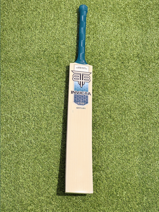TBB Invicta Reserve Cricket Bat (2lb 8oz)