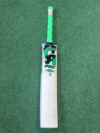CA Pro 15000 Harrow Junior Cricket Bat (2lb 4oz)