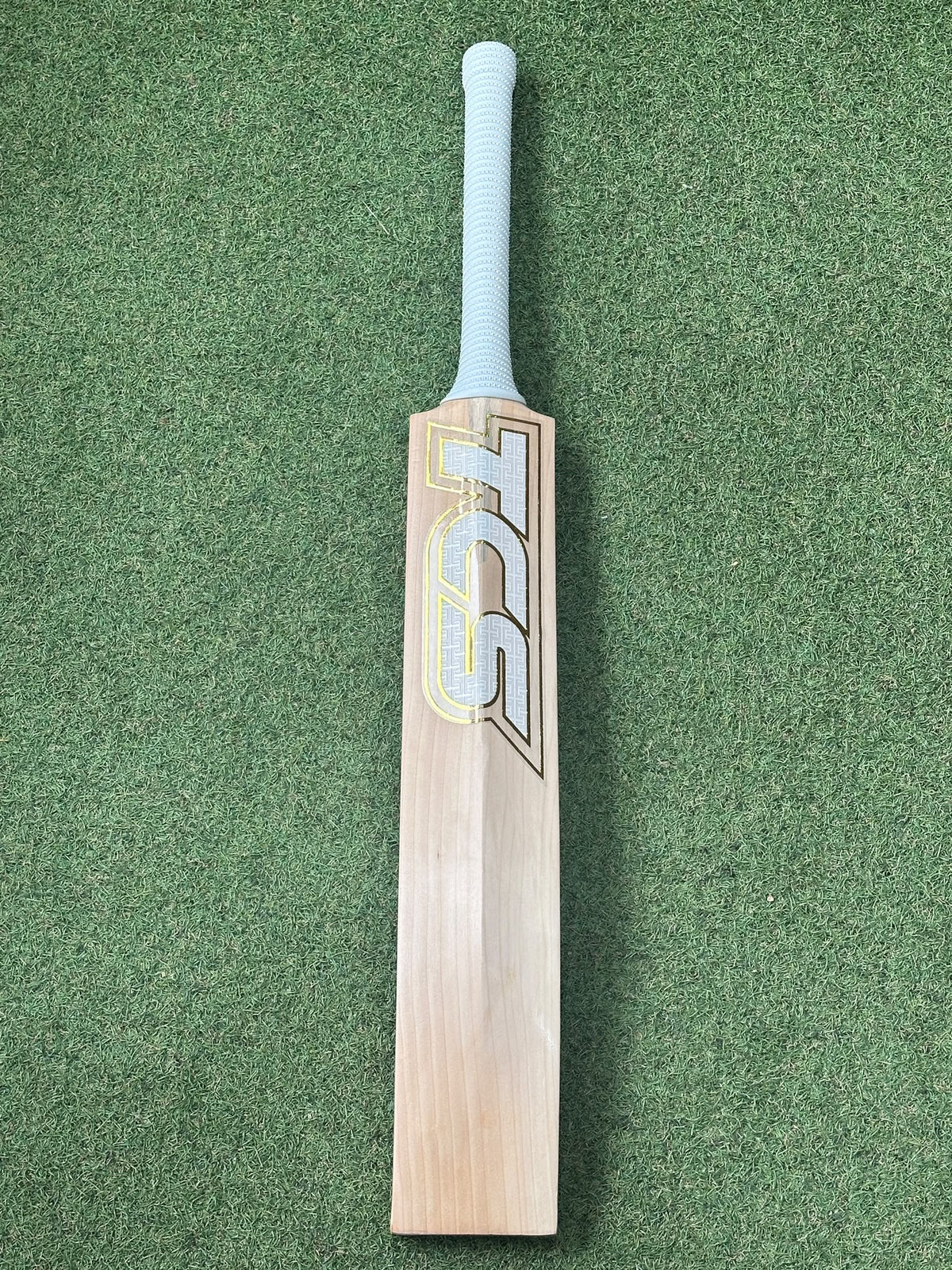 TCS White Custom Cricket Bat (2lb 9oz)