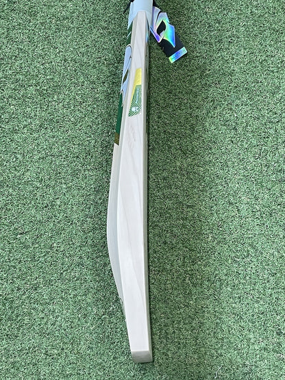 Phantom Enigma Pro-Reserve Cricket Bat - 2lb 10oz - Brand New! Exclusive!