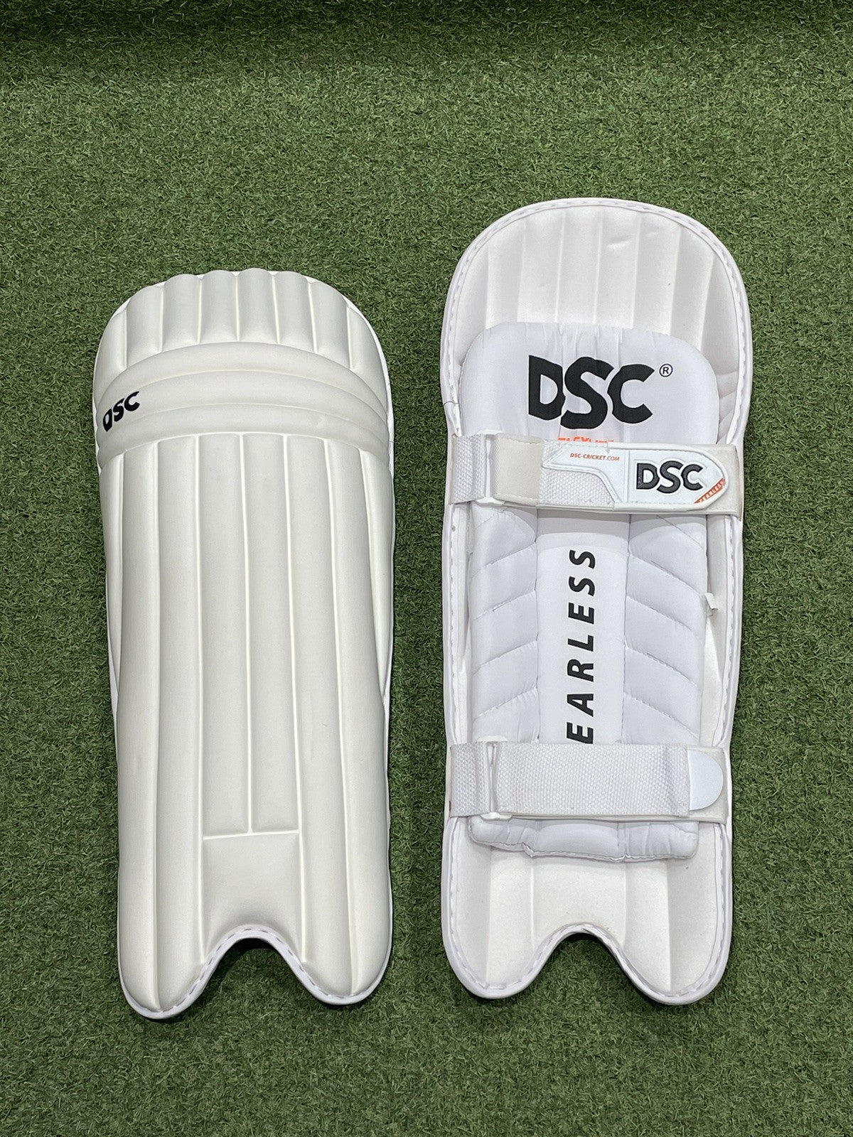 DSC Flex Lite Batting Pads - Ambidextrous Mens Size - Brand New - Two Strap!