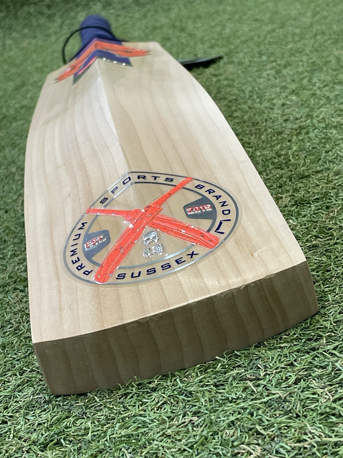 Phantom Illusion Pro-R Cricket Bat - 2lb 9oz - Brand New! Stunning Grains!