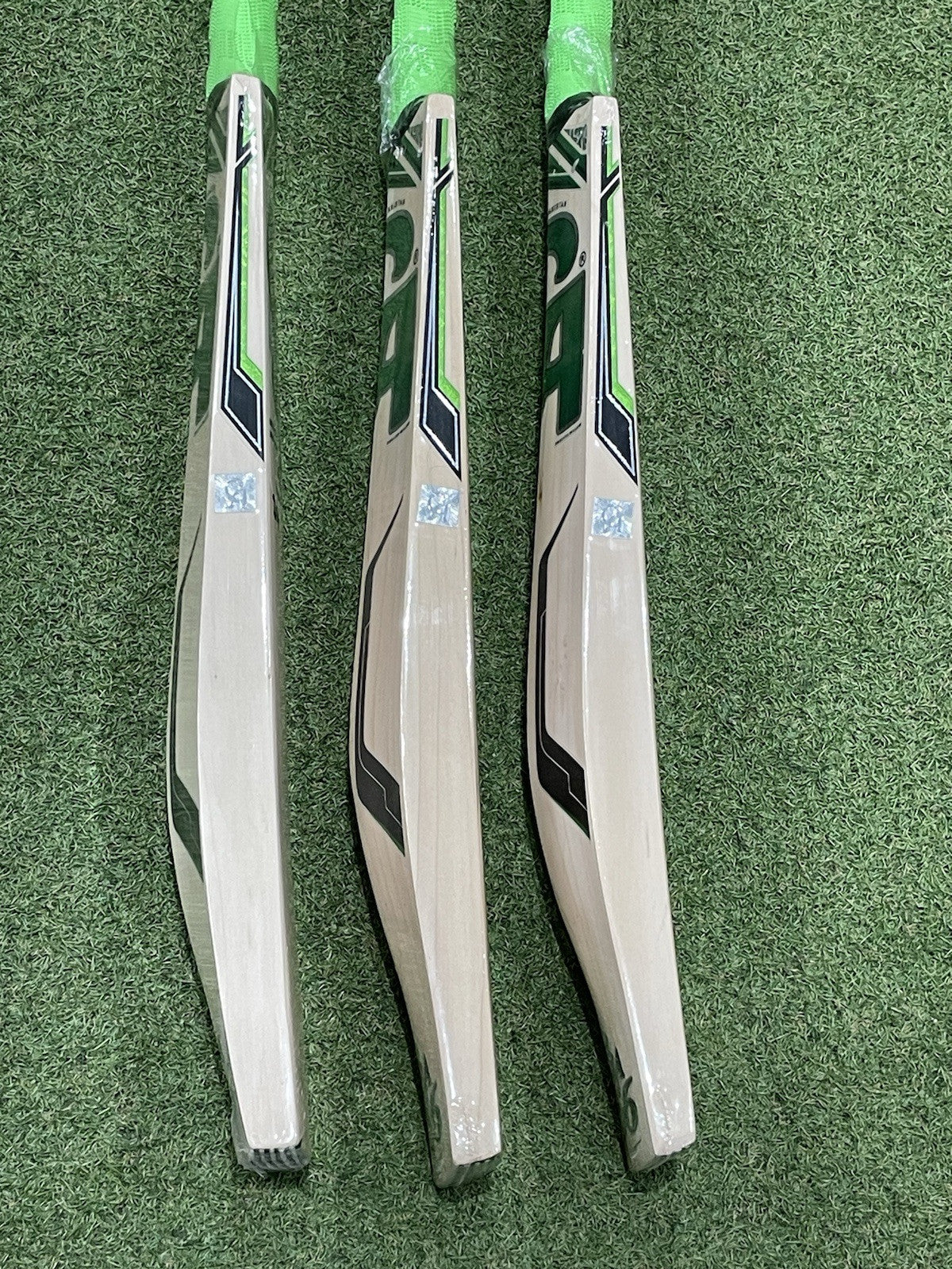 CA BA56 Harrow Junior Cricket Bat - Brand New - 2lb 4oz - Exclusive