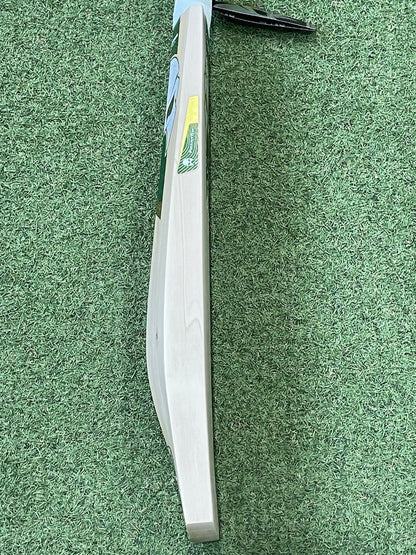 Phantom Enigma Performance Cricket Bat - 2lb 9oz - Brand New! Short Blade LH